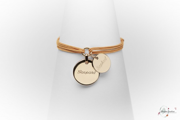 Caravelle - Colliers et Bracelets avec médailles à graver 